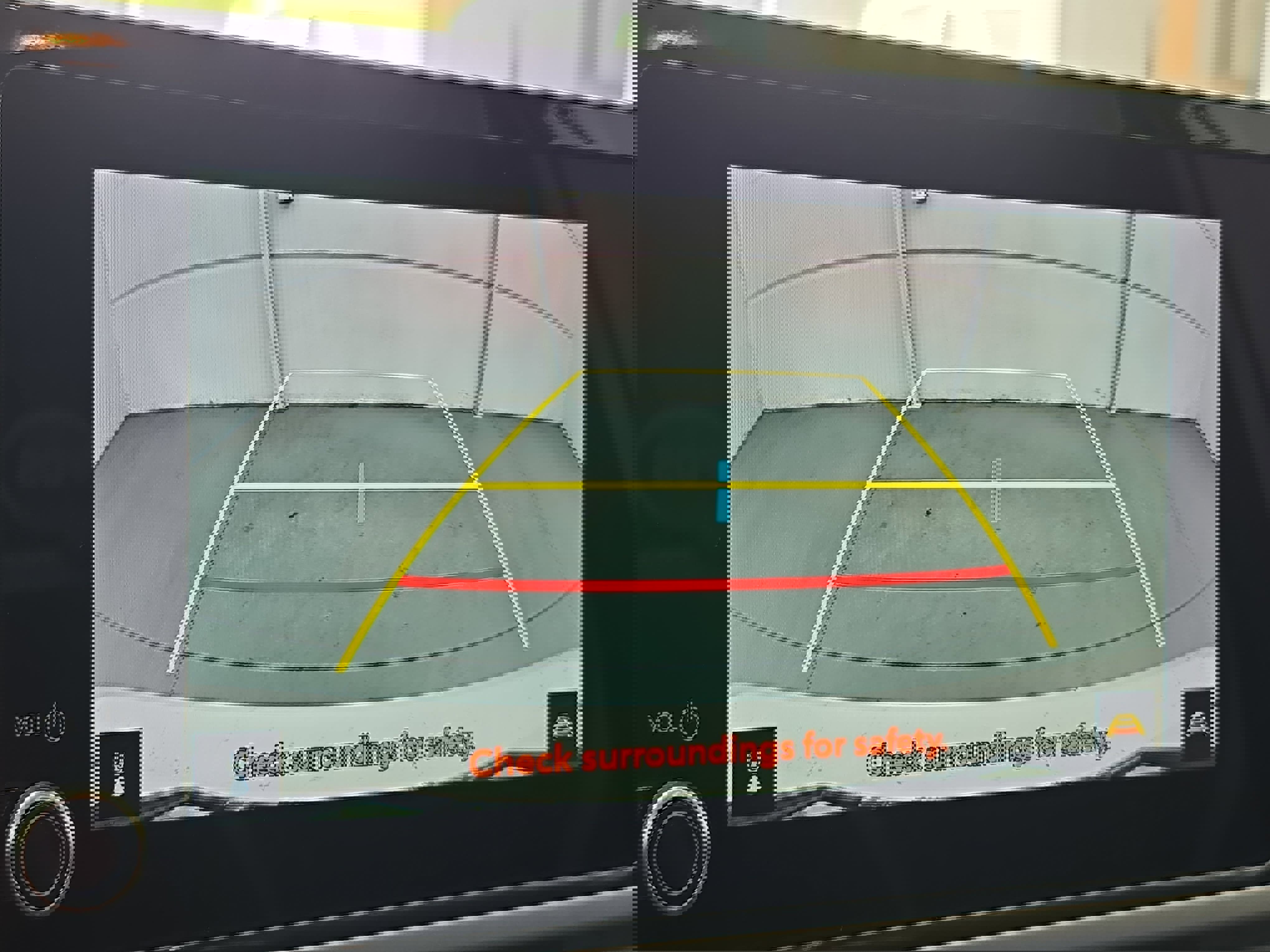 Used 2025 Toyota Camry SE w/ Convenience Package FWD image 21