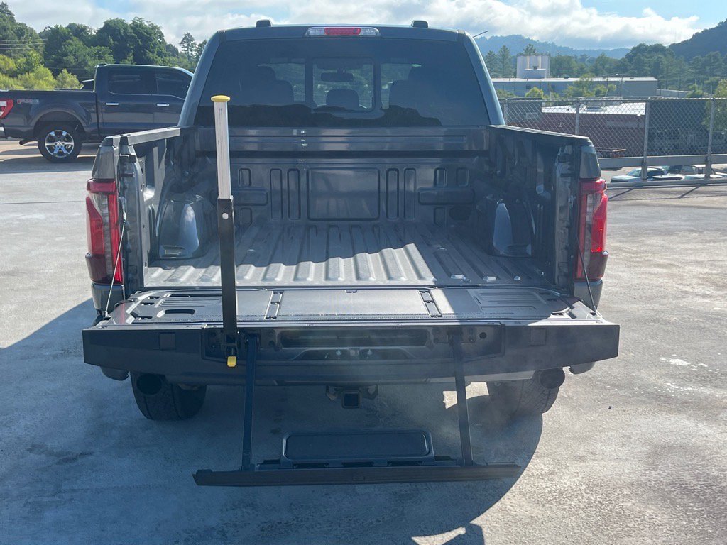 New 2025 Ford F150 XLT w/ Equipment Group 302A MID image 20