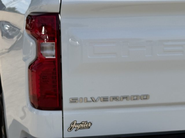 Certified 2022 Chevrolet Silverado 1500 LT w/ Z71 Off-Road Package AWD/4WD image 7