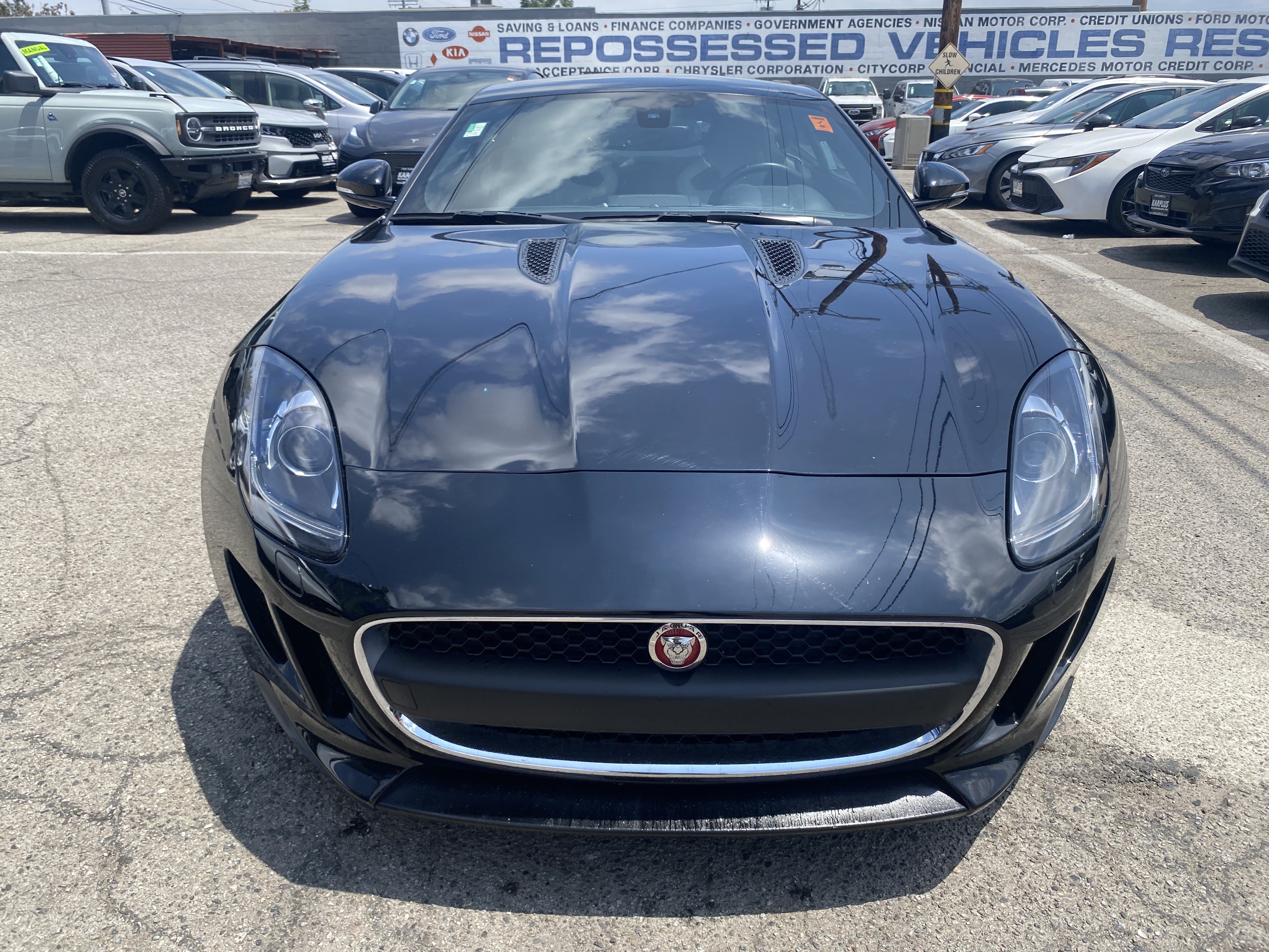 Used 2015 Jaguar F-TYPE Coupe RWD image 3