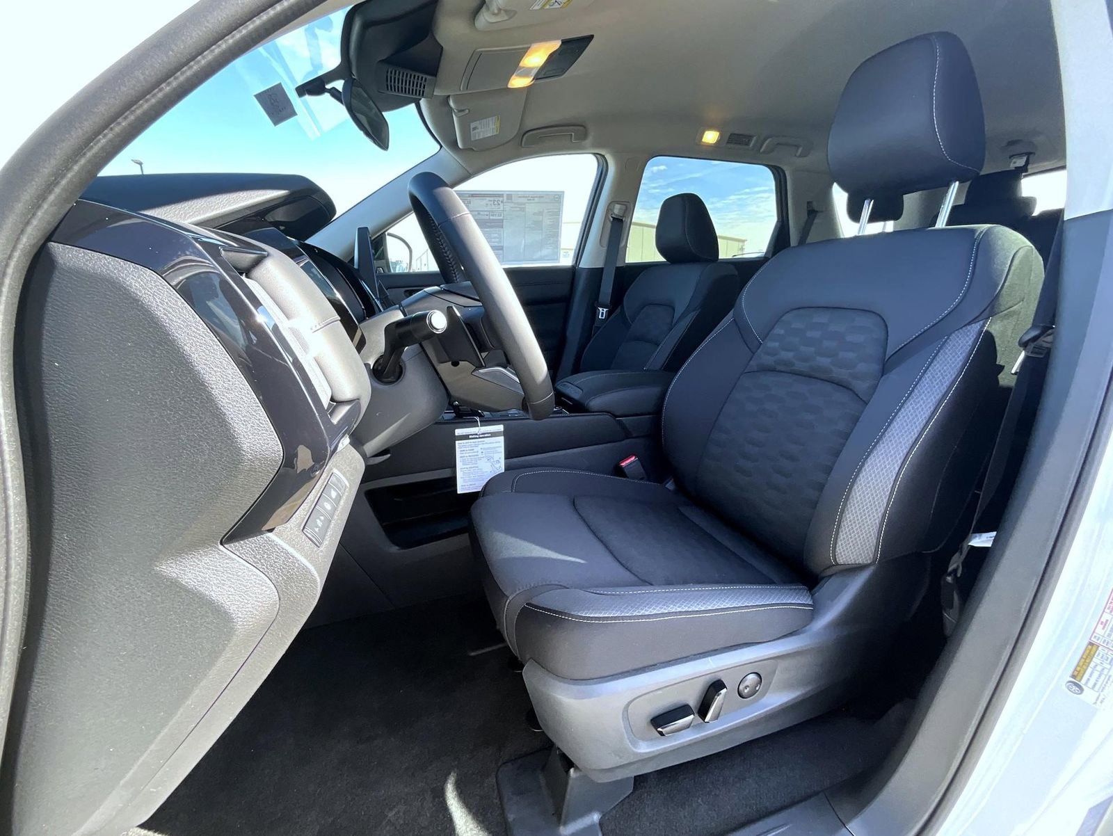 New 2026 Nissan Pathfinder SV image 10