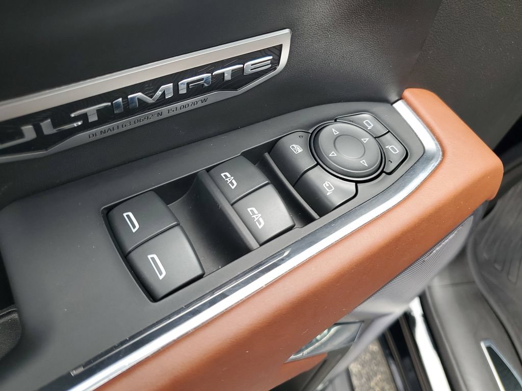 Used 2023 GMC Sierra 1500 Denali Ultimate AWD/4WD image 9