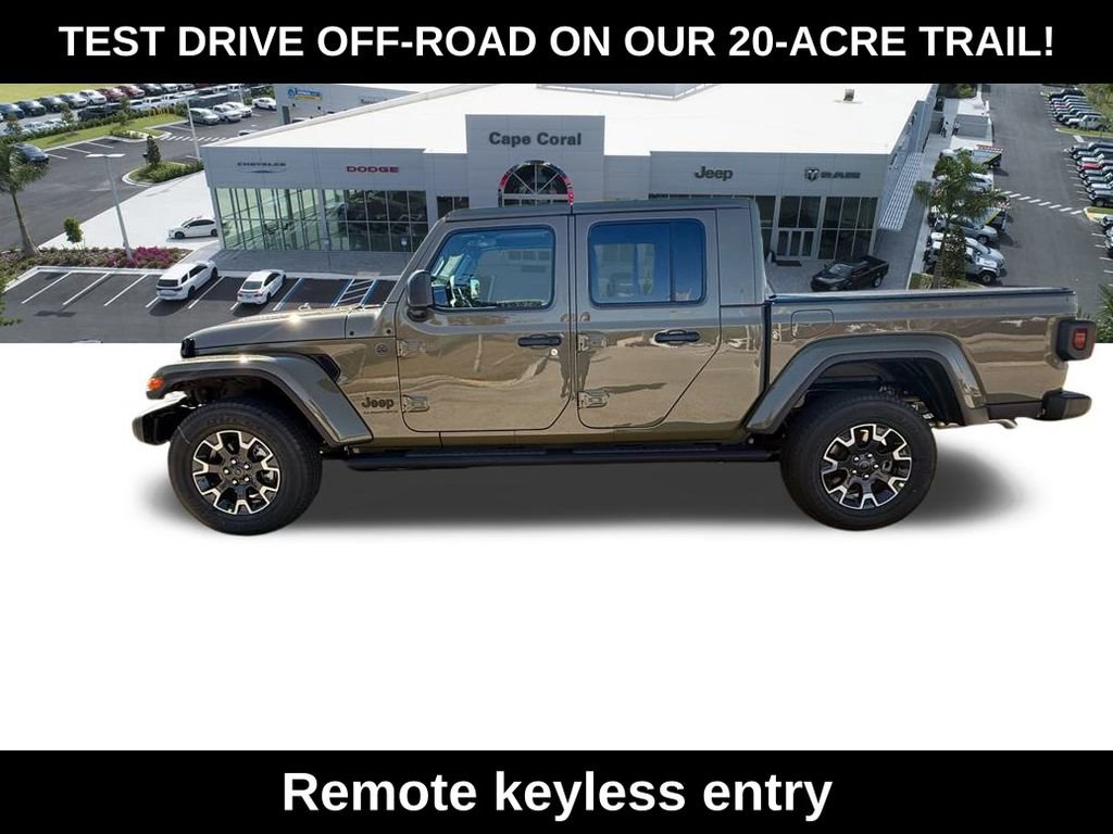 New 2026 Jeep Gladiator Sahara image 9