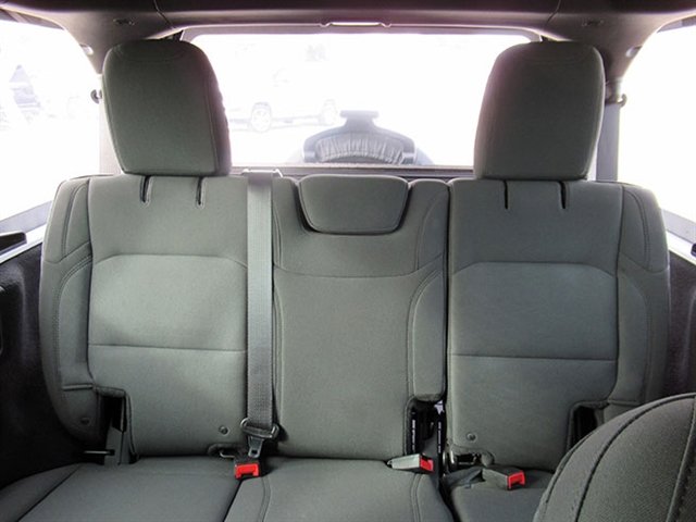 Used 2018 Jeep Wrangler Unlimited Sport image 14