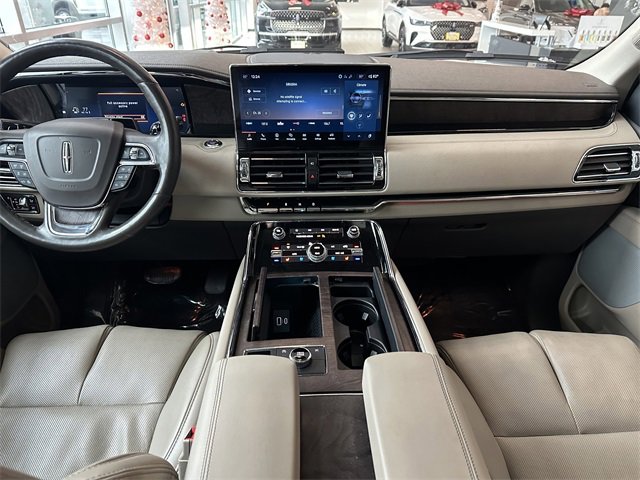 Certified 2022 Lincoln Navigator Reserve image 14