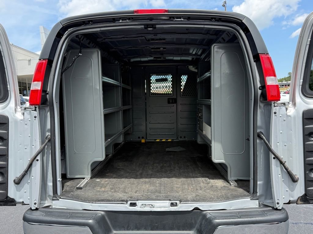 Used 2023 GMC Savana 2500 w/ Driver Convenience Package RWD image 14