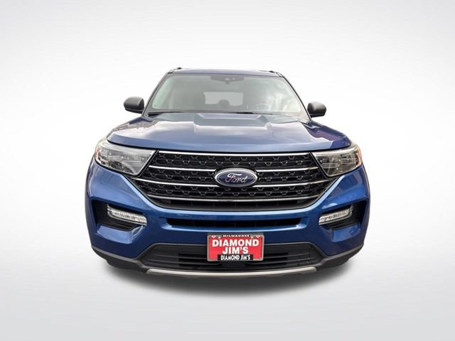 Used 2021 Ford Explorer XLT w/ Equipment Group 202A AWD/4WD image 2