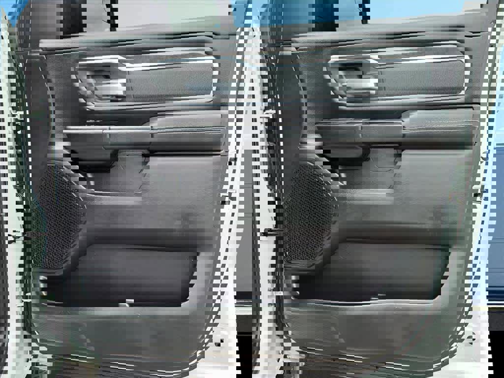 Used 2022 RAM 1500 Big Horn image 7