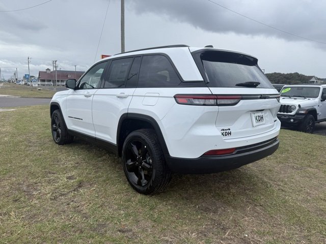 New 2025 Jeep Grand Cherokee Limited w/ Luxury Tech Group II image 5