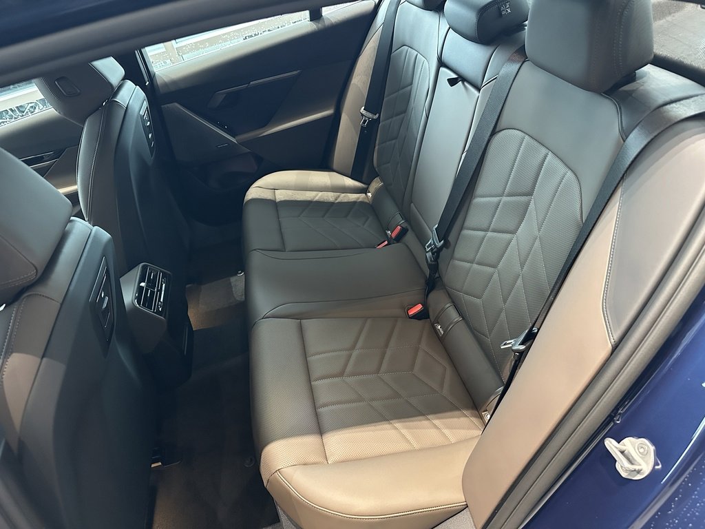 New 2026 BMW 530i xDrive w/ Premium Package image 13