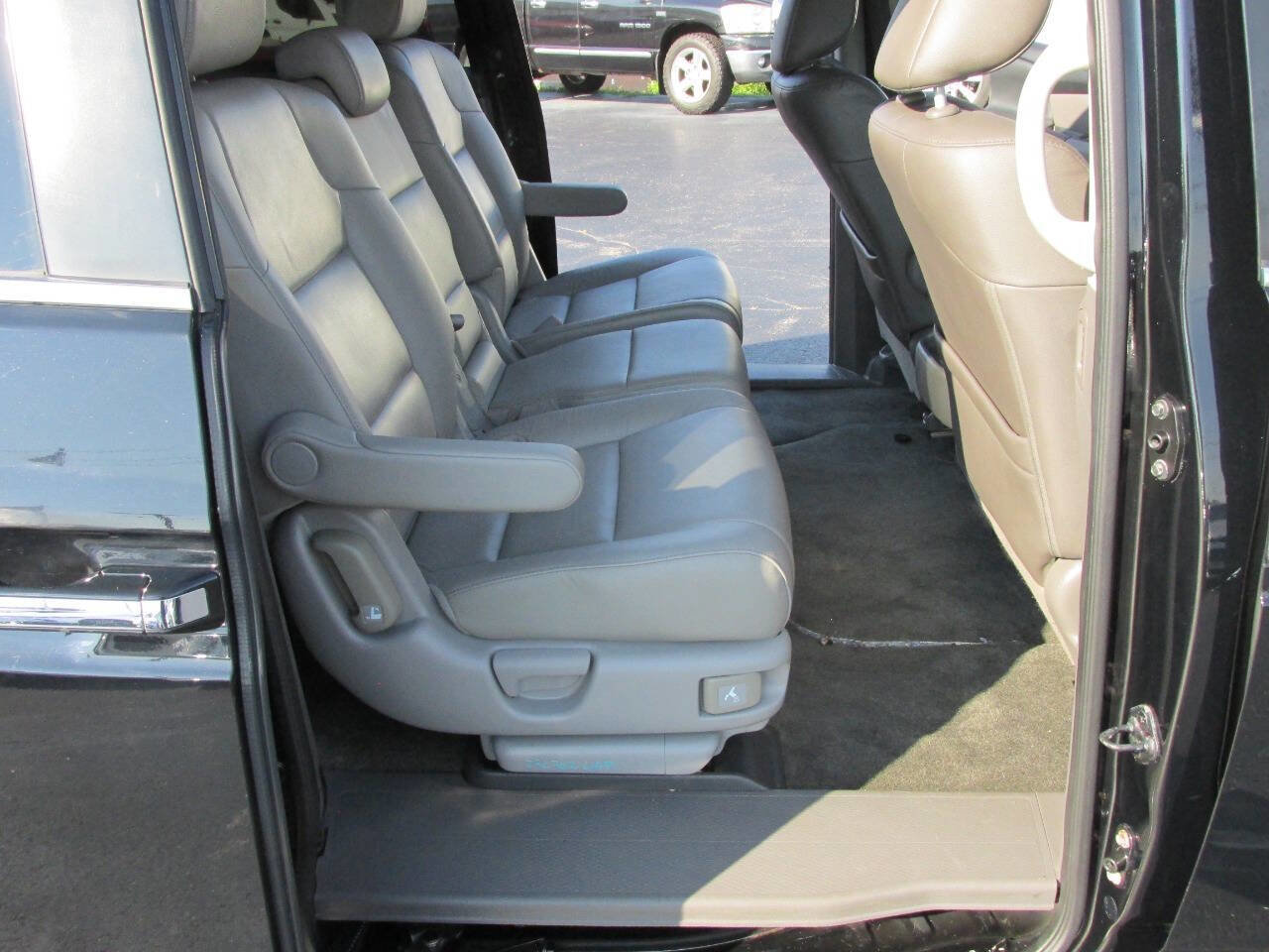 Used 2017 Honda Odyssey EX-L image 25