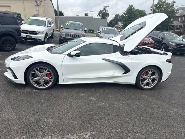 Used 2022 Chevrolet Corvette Stingray Premium Cpe w/ Z51 Performance Package RWD image 3