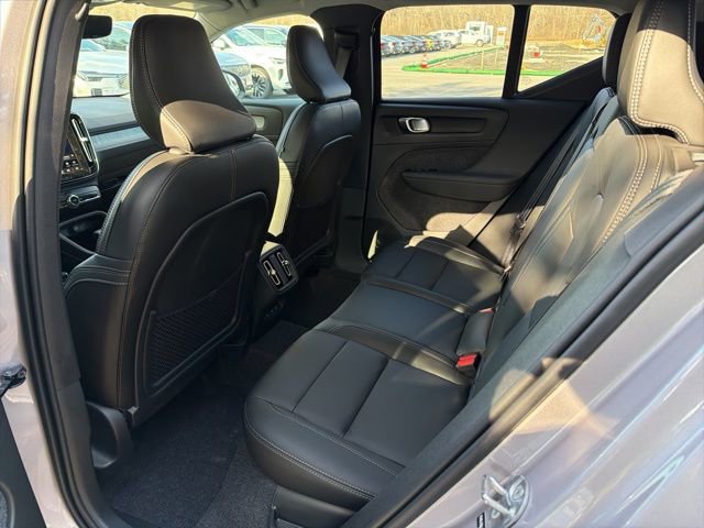 New 2026 Volvo XC40 B5 Core w/ Protection Package Premier image 10