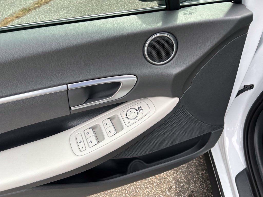 Certified 2026 Hyundai Sonata SE FWD image 15