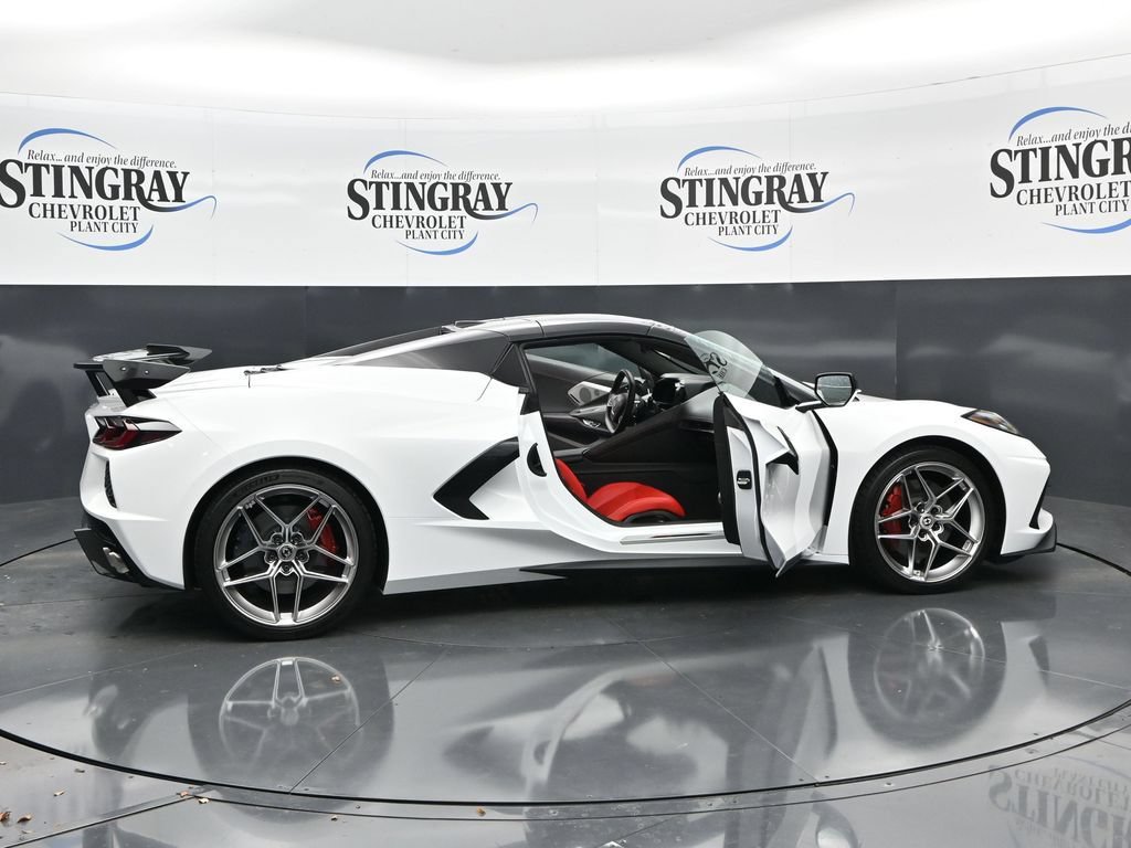 Used 2025 Chevrolet Corvette Stingray Premium Conv w/ Z51 Performance Package RWD image 27