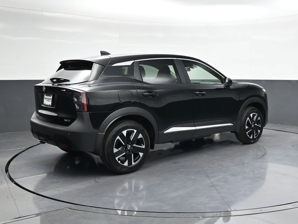 Certified 2025 Nissan Kicks SV image 4