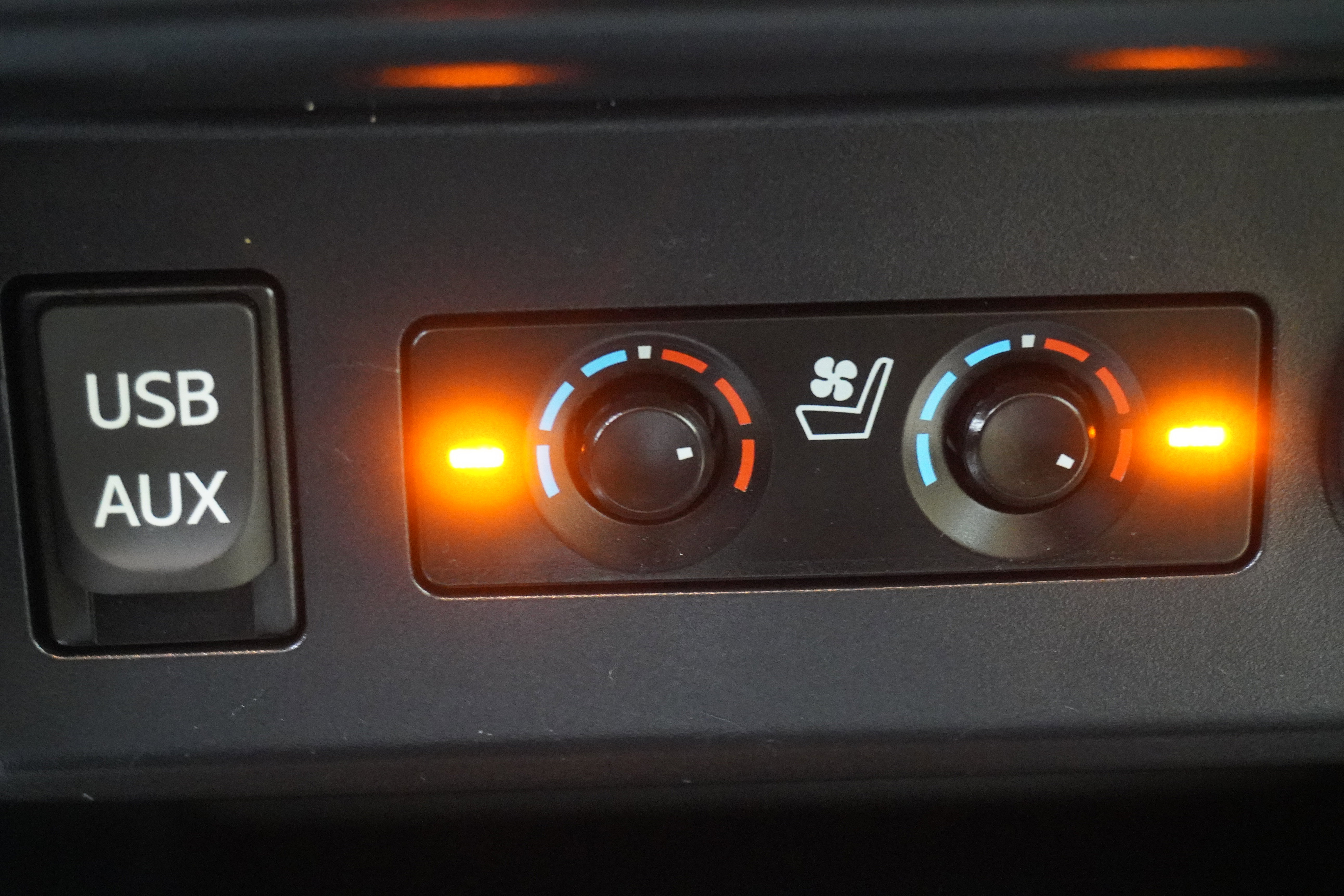 Used 2019 Toyota 4Runner Limited AWD/4WD image 23