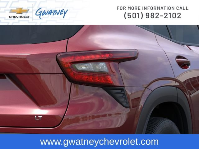 Used 2025 Chevrolet Trax LT FWD image 11