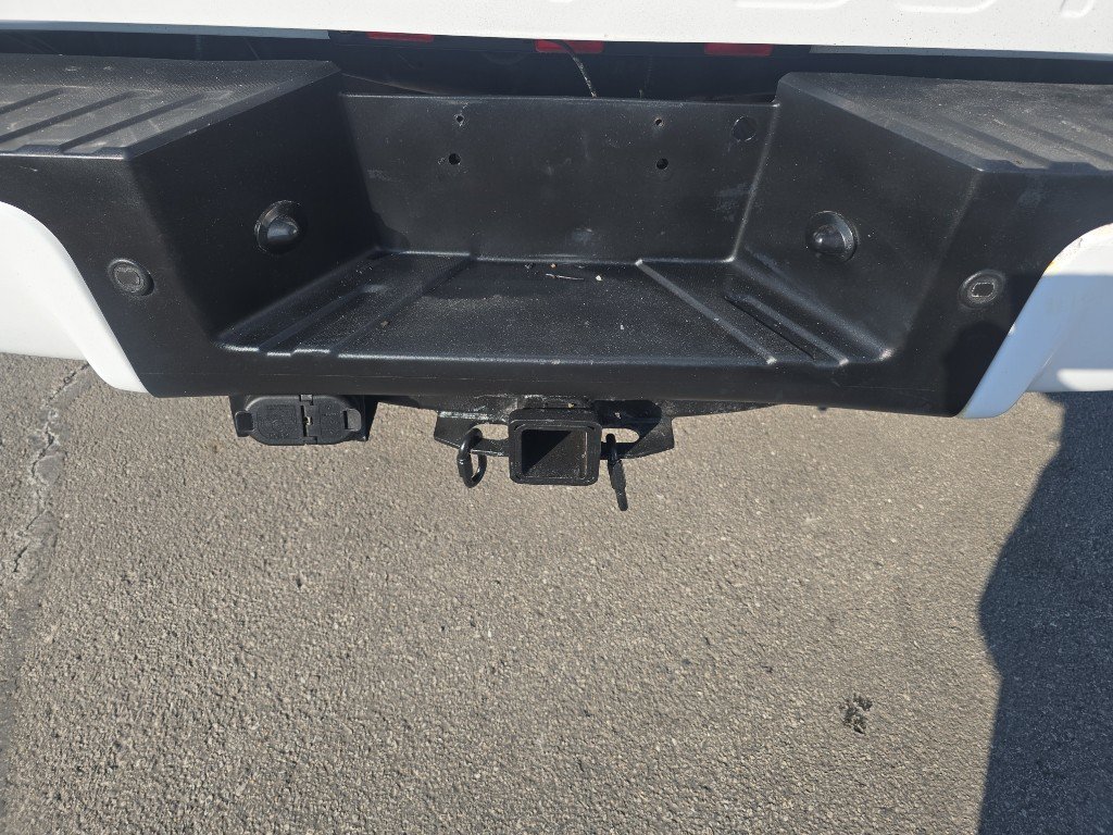 Used 2014 Ford F550 4x4 Crew Cab Super Duty w/ Lariat Interior Package image 11