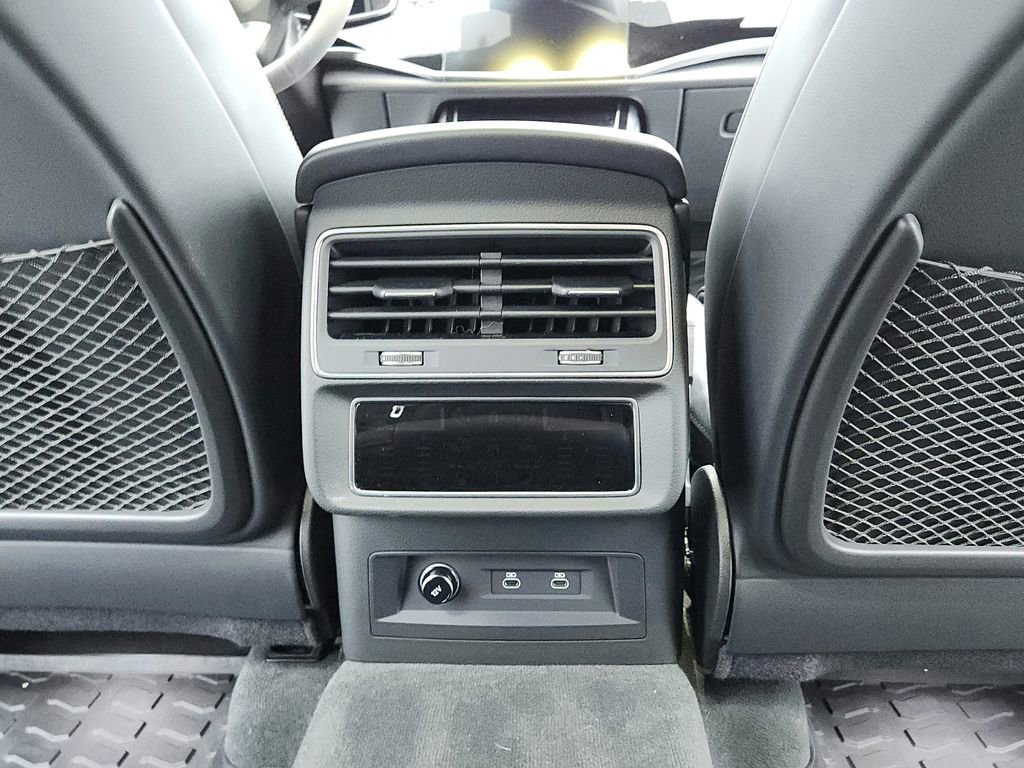 Used 2023 Audi RS Q8 image 39