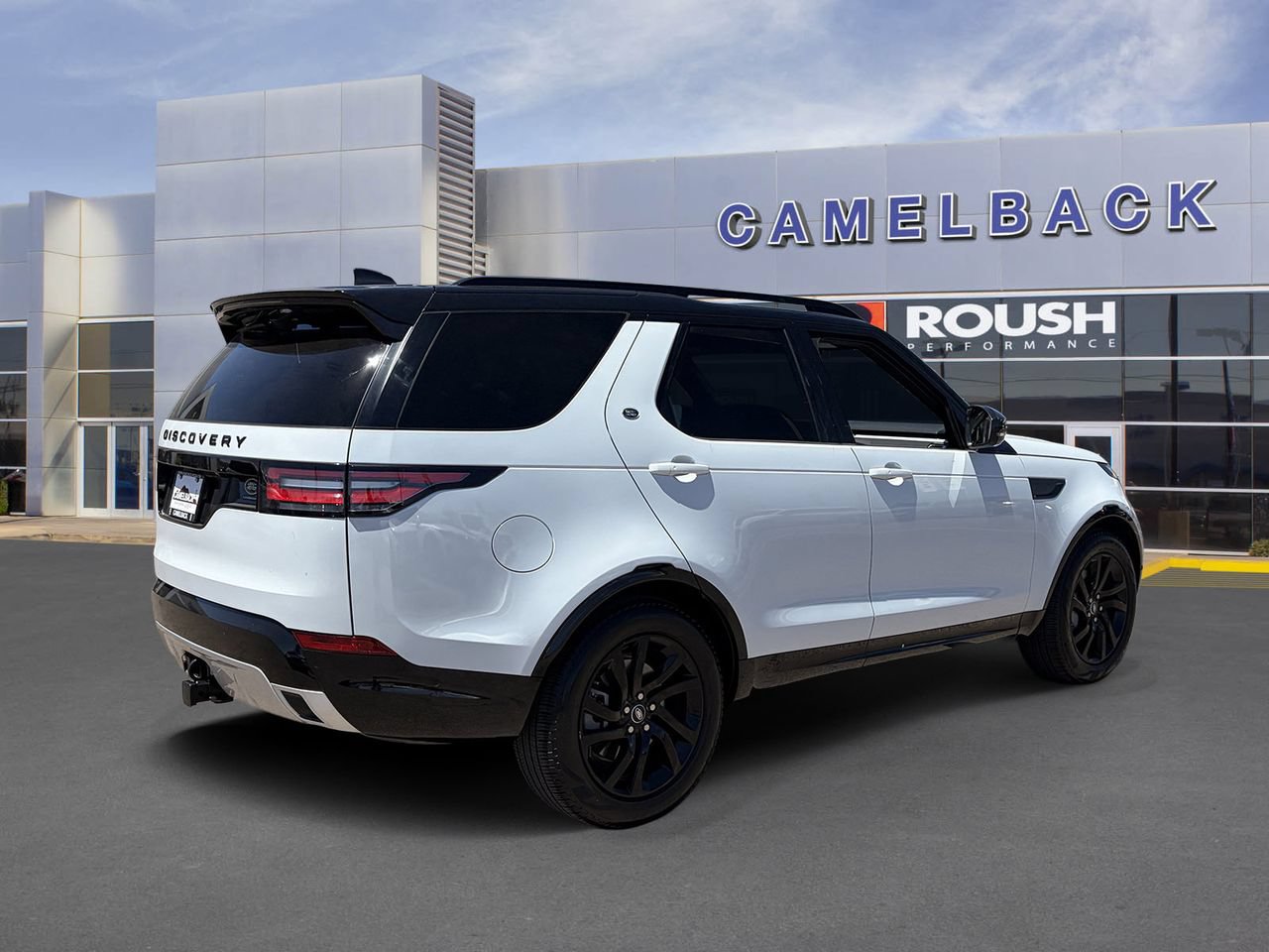 Used 2020 Land Rover Discovery Landmark AWD/4WD image 6