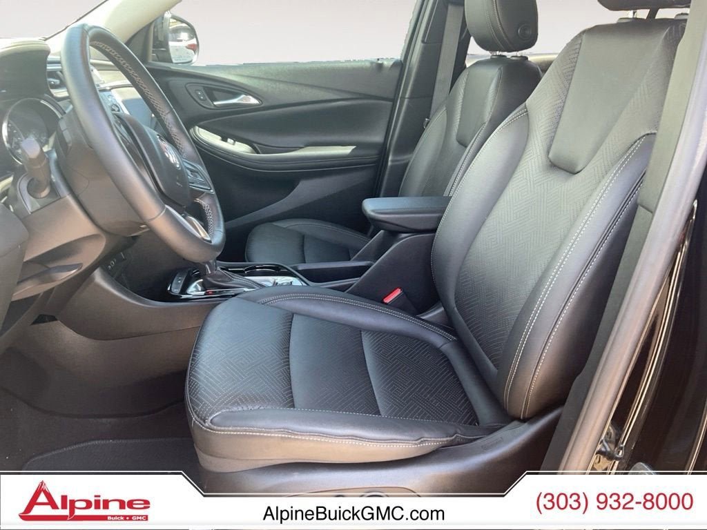 Used 2023 Buick Encore GX Essence w/ Experience Buick Package FWD image 9