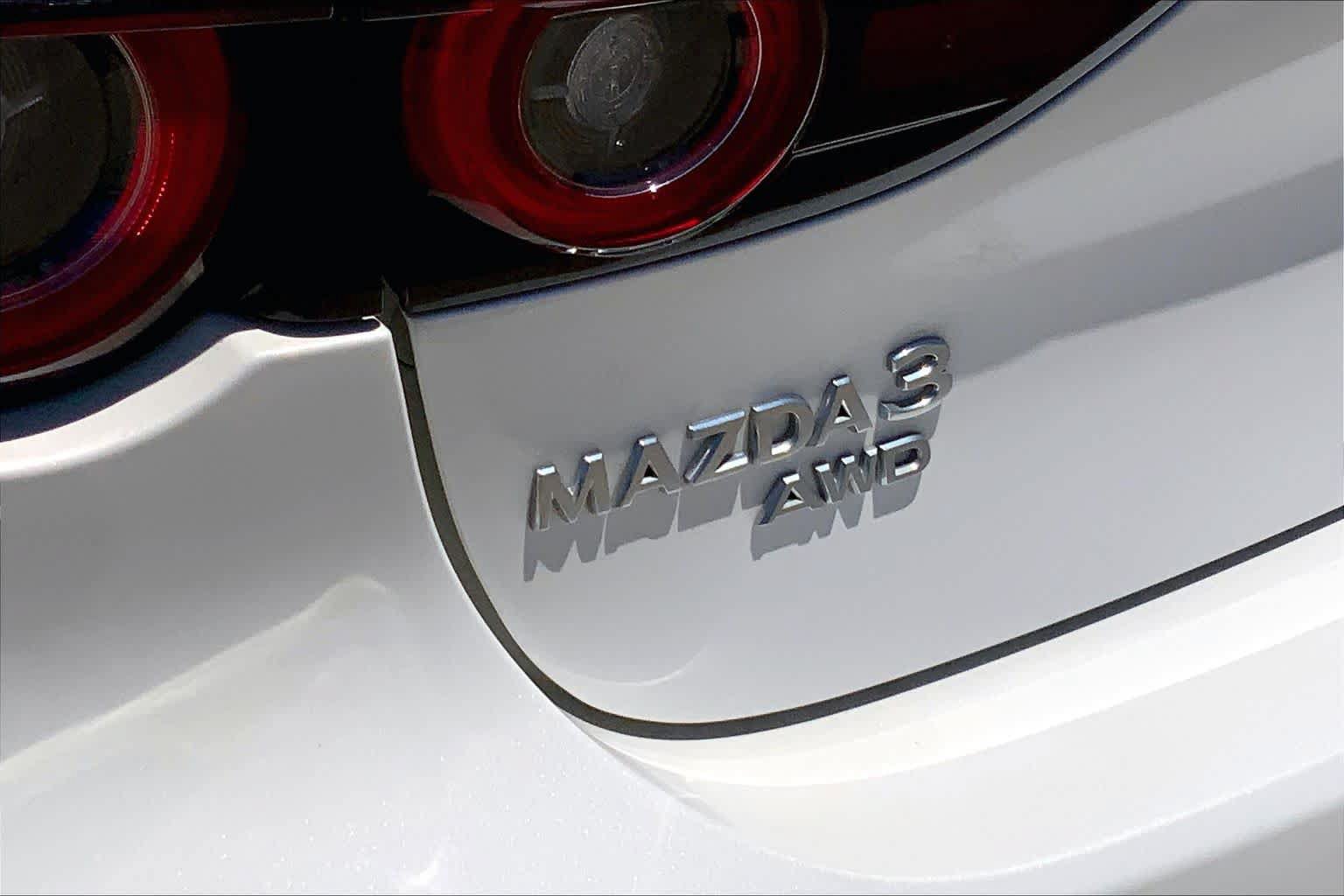 Used 2024 MAZDA MAZDA3 Hatchback w/Premium Plus Pkg AWD/4WD image 31