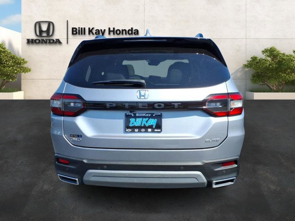 Certified 2023 Honda Pilot Elite image 4