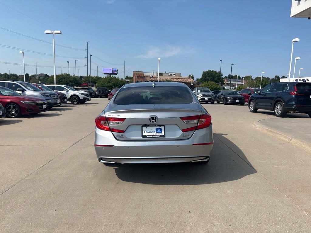 Used 2022 Honda Accord Touring image 6