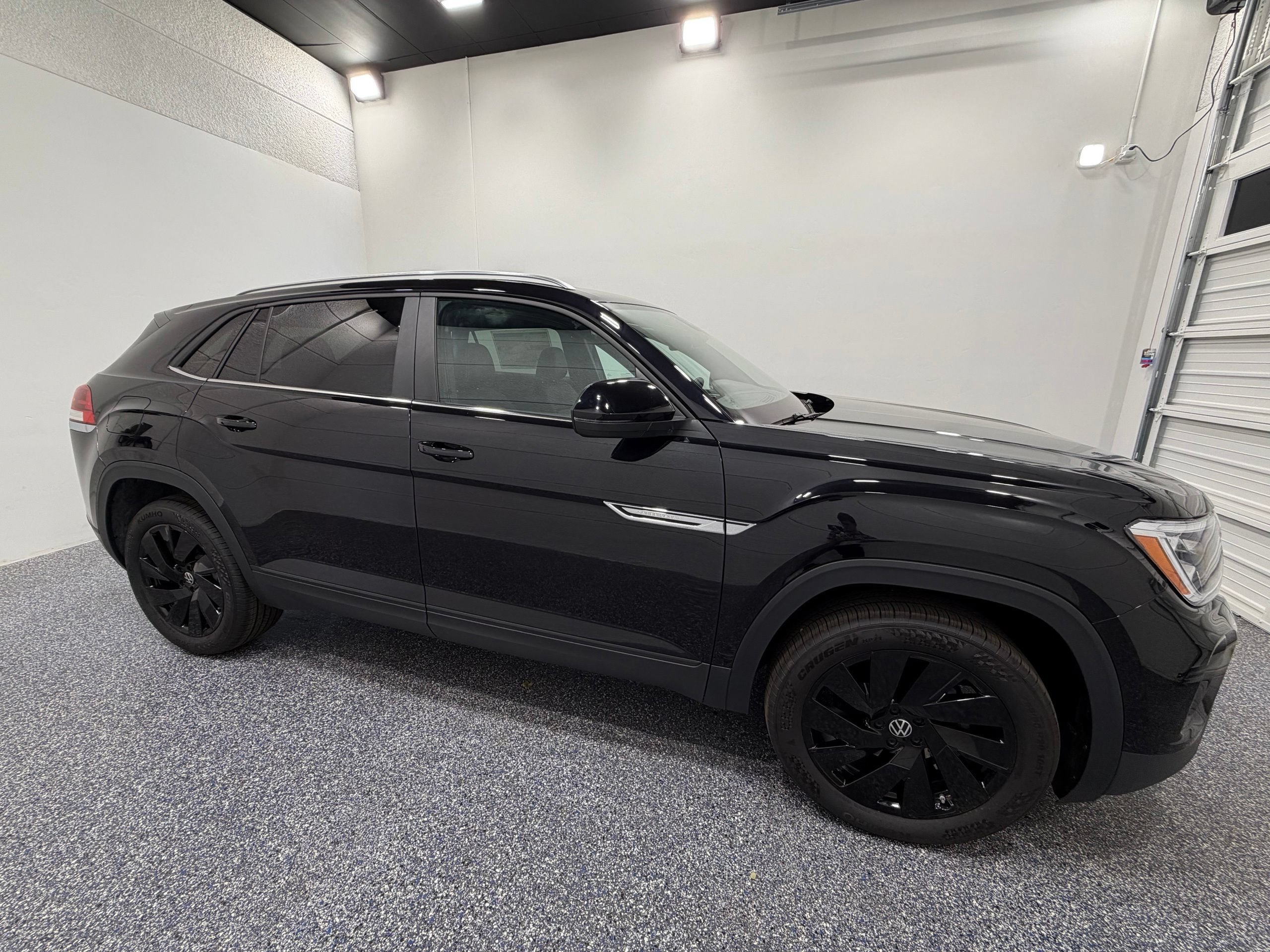 New 2026 Volkswagen Atlas Cross Sport SE AWD/4WD image 8