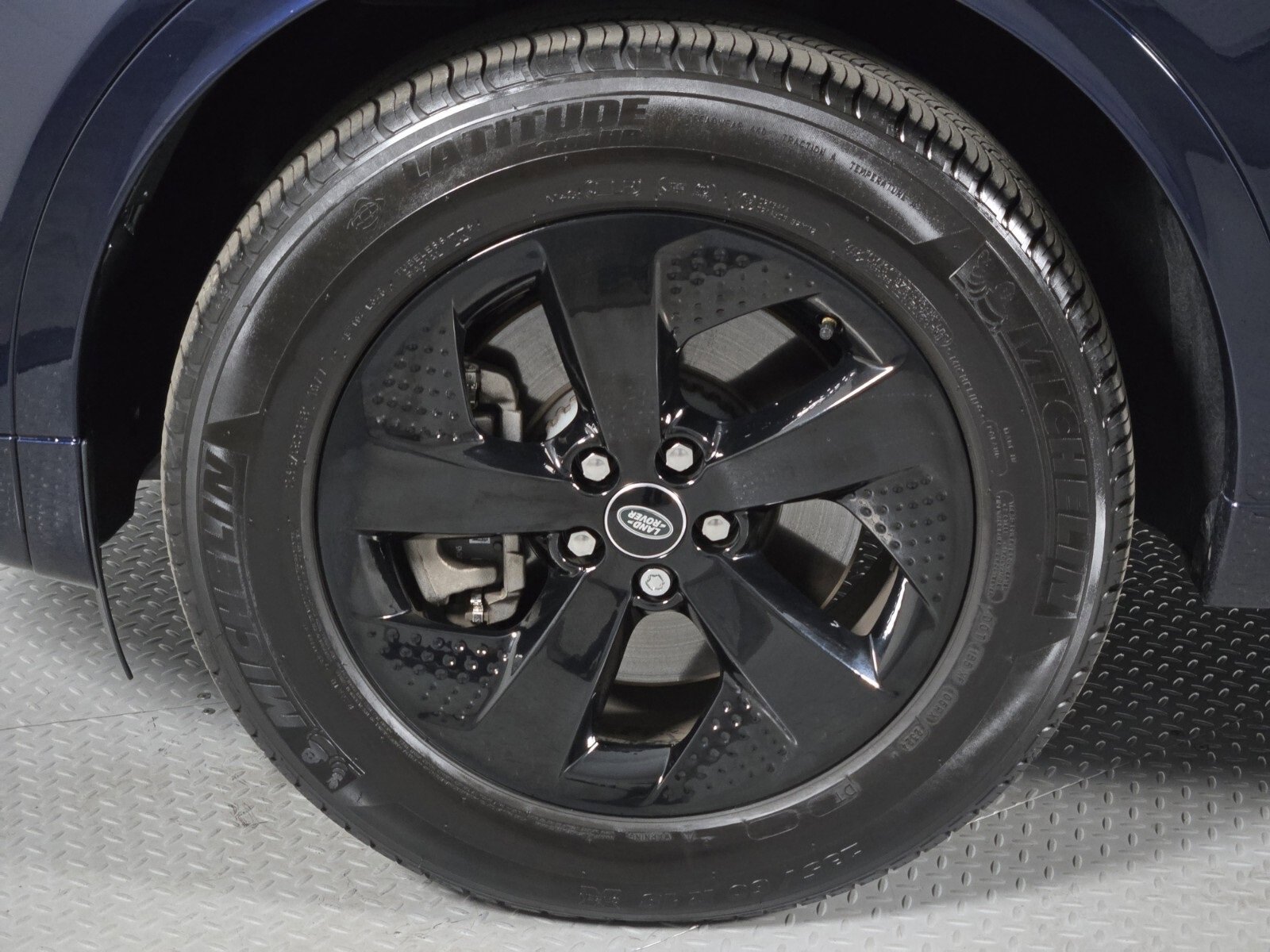 Used 2023 Land Rover Discovery Sport S R-Dynamic image 10