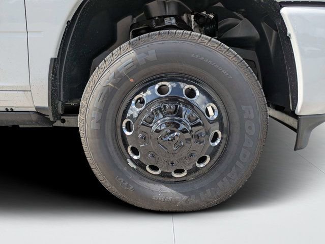 New 2026 RAM 3500 Laramie AWD/4WD image 10