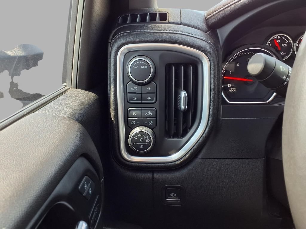 Used 2021 Chevrolet Silverado 3500 LTZ w/ LTZ Plus Package AWD/4WD image 17