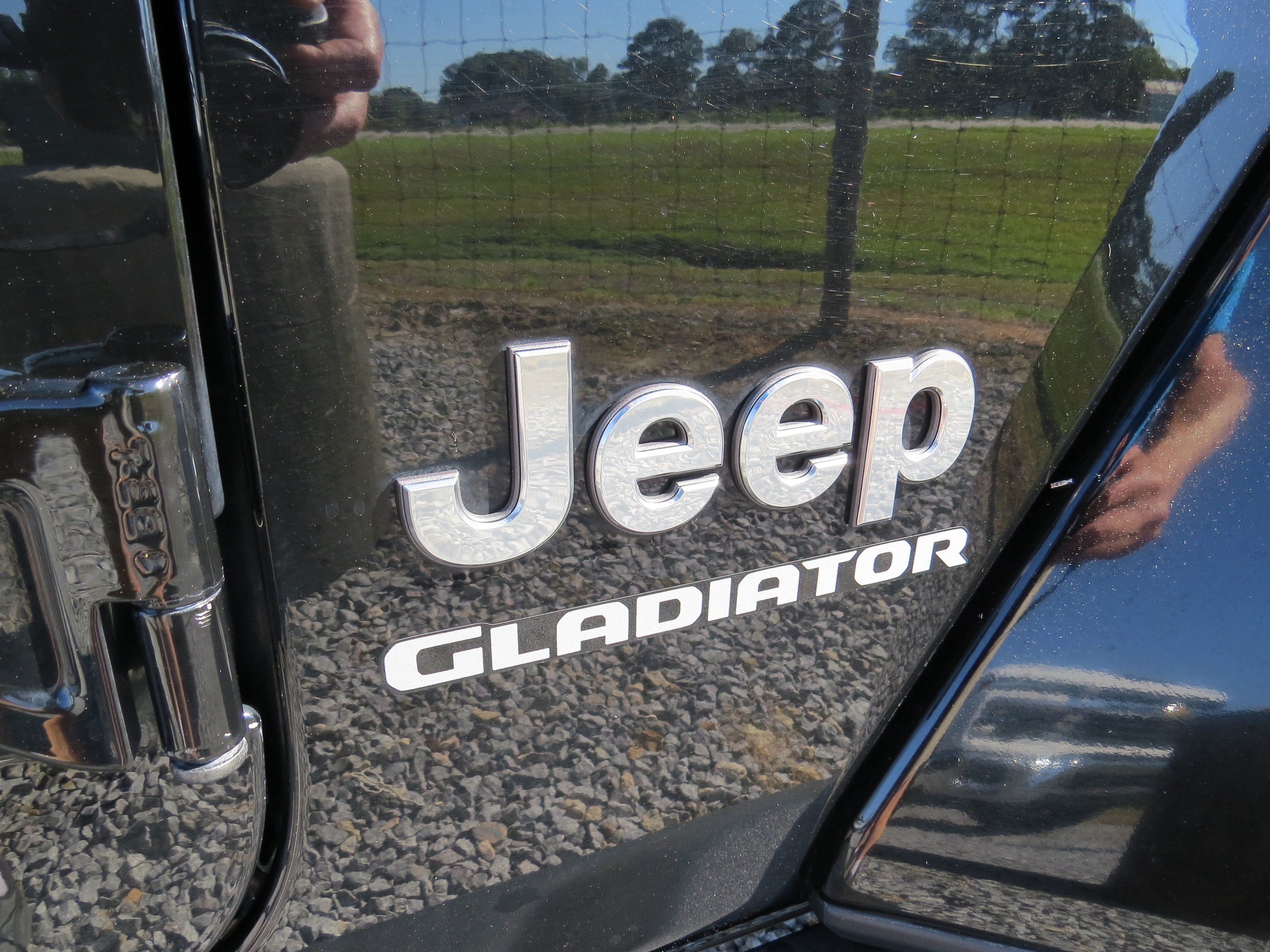 Used 2021 Jeep Gladiator Overland w/ Popular Equipment Package AWD/4WD image 12