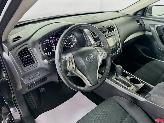 Used 2014 Nissan Altima 2.5 SV FWD image 11