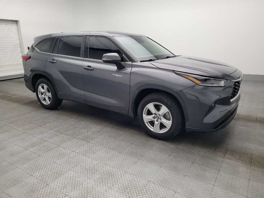 Used 2021 Toyota Highlander LE image 11