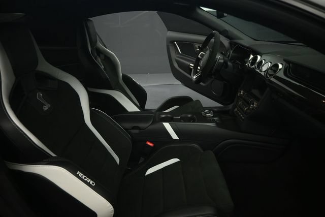 Used 2021 Ford Mustang Shelby GT500 w/ Technology Package RWD image 52