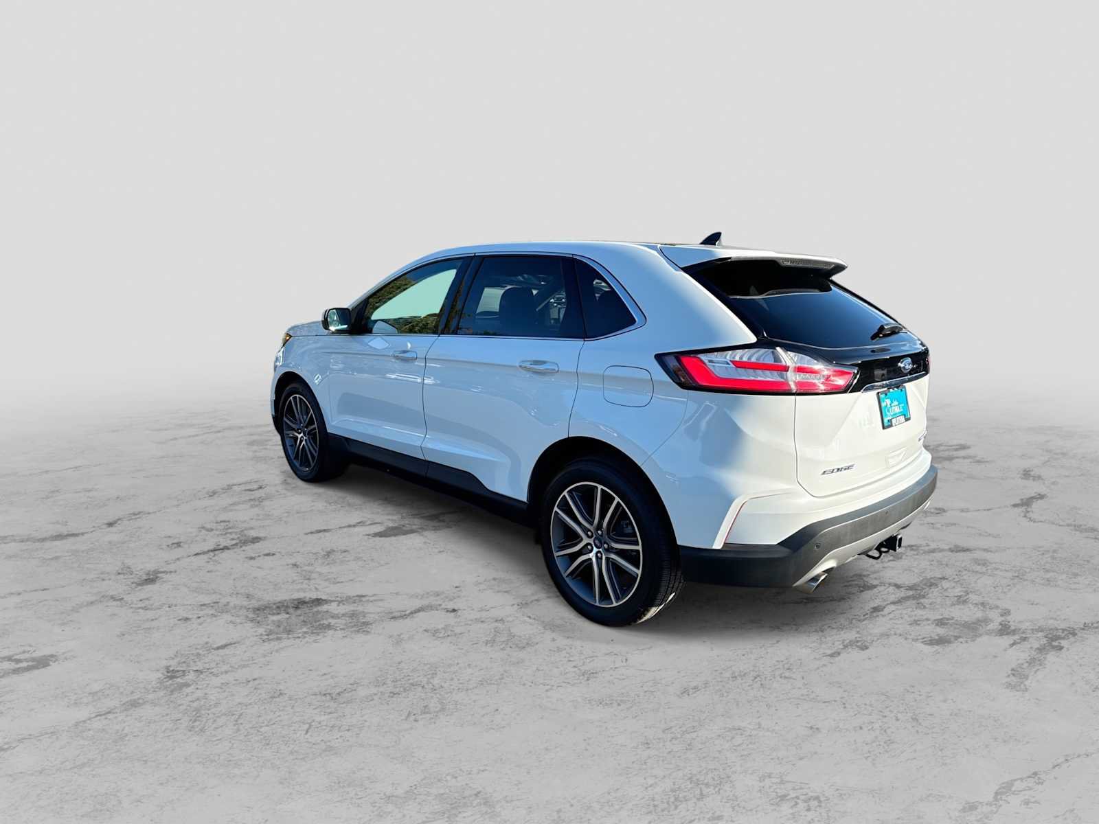 Used 2020 Ford Edge Titanium w/ Class II Trailer Tow Package AWD/4WD image 6