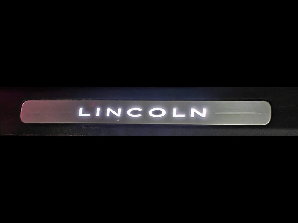 Used 2020 Lincoln Corsair Reserve w/ Equipment Group 201A AWD/4WD image 65