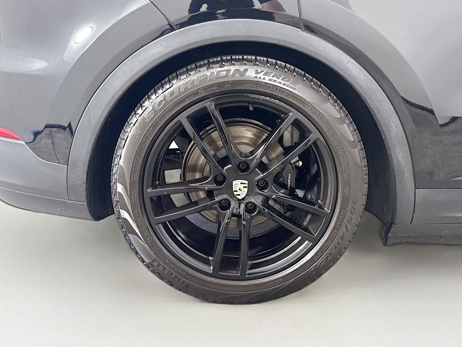 Used 2020 Porsche Cayenne AWD/4WD image 31