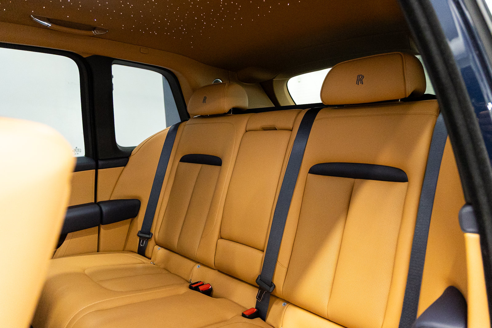 Certified 2025 Rolls-Royce Cullinan AWD/4WD image 48