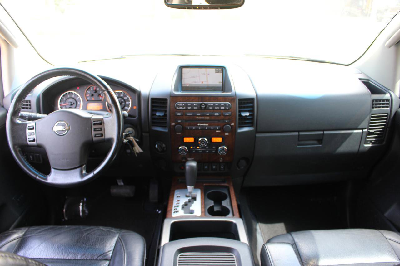 Used 2011 Nissan Titan SL w/ SL Technology Pkg AWD/4WD image 30