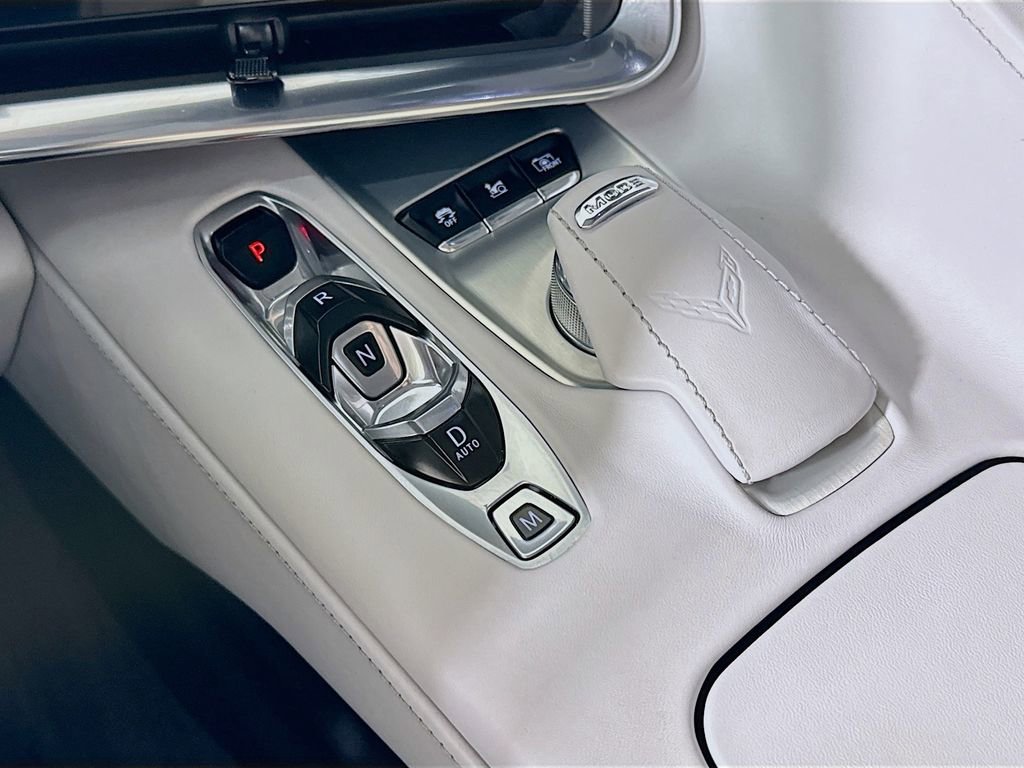 Used 2020 Chevrolet Corvette Stingray Premium Cpe w/ 3LT Preferred Equipment Group image 17