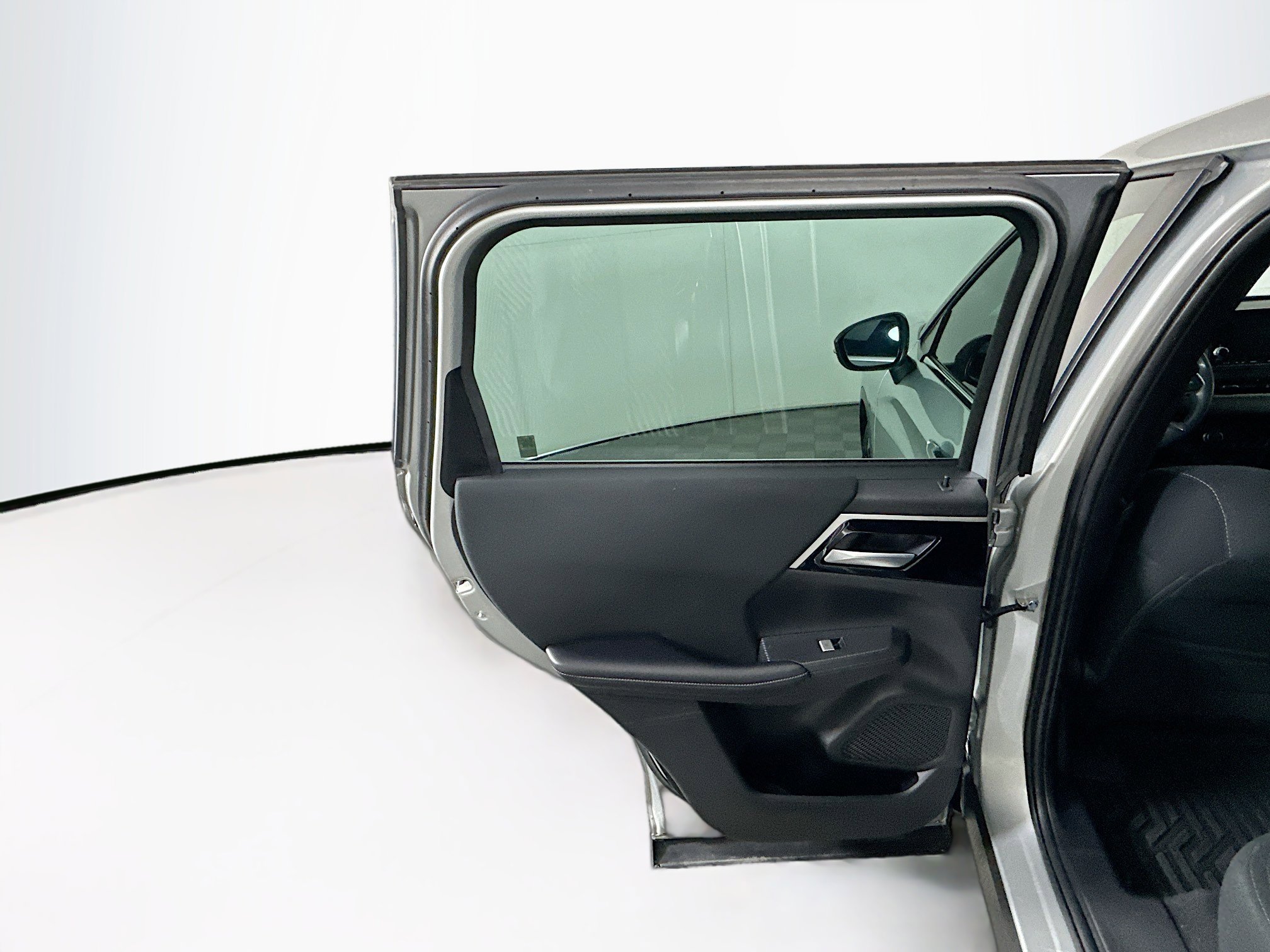 Used 2022 Mitsubishi Outlander ES image 25