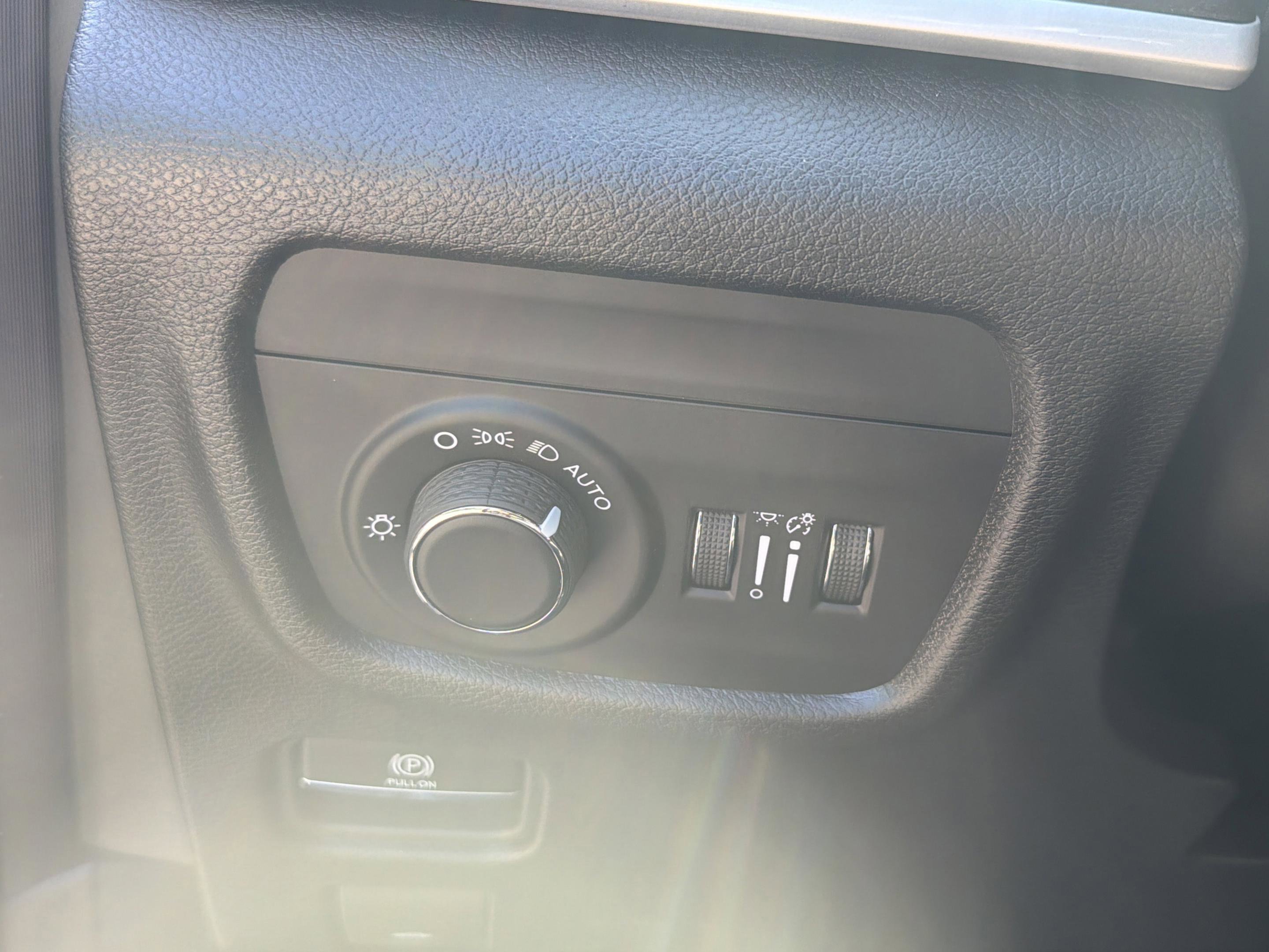 New 2026 Jeep Grand Cherokee L 2WD image 13