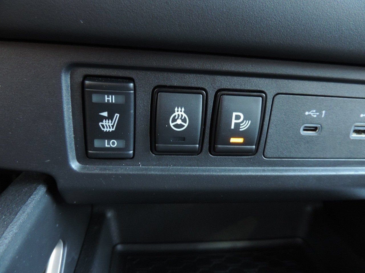 Certified 2024 Nissan Frontier SV w/ SV Convenience Package RWD image 23