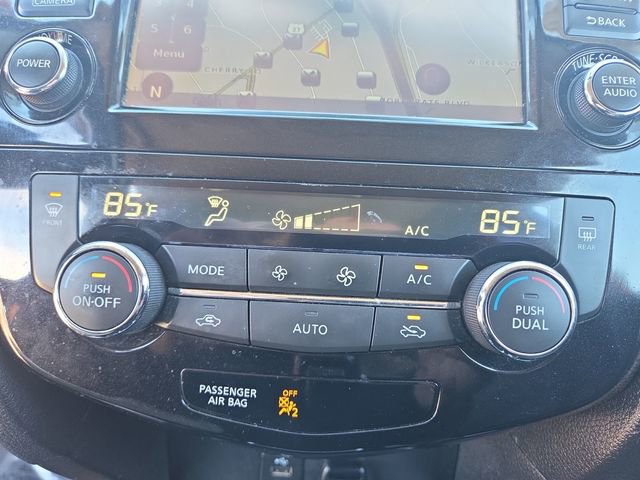 Used 2017 Nissan Rogue Sport SV w/ SV Premium Package image 22