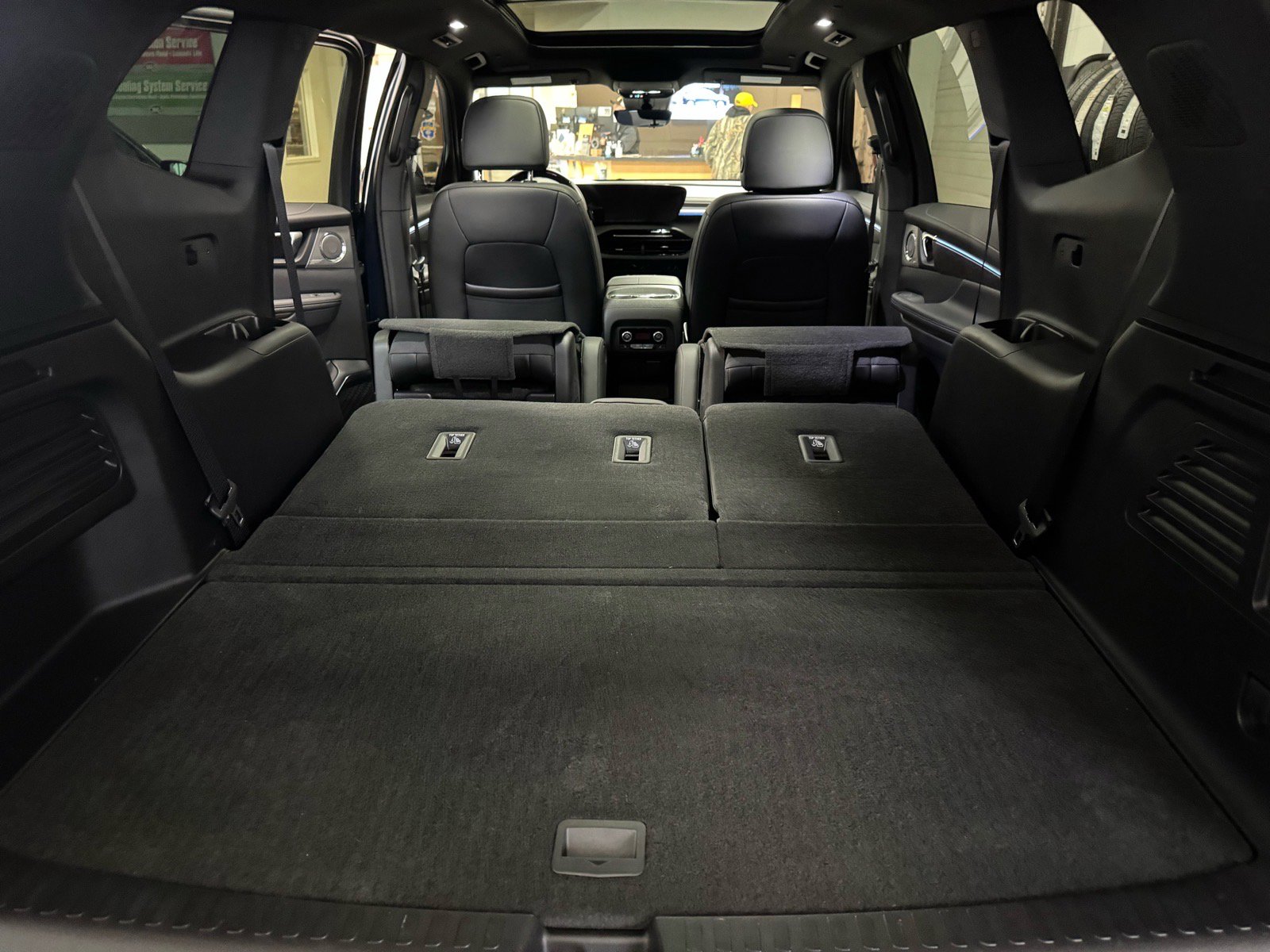 Used 2025 Buick Enclave Avenir w/ Super Cruise Package image 10