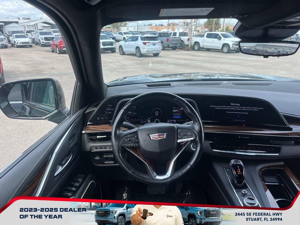 Used 2023 Cadillac Escalade Premium Luxury w/ Performance Package image 14