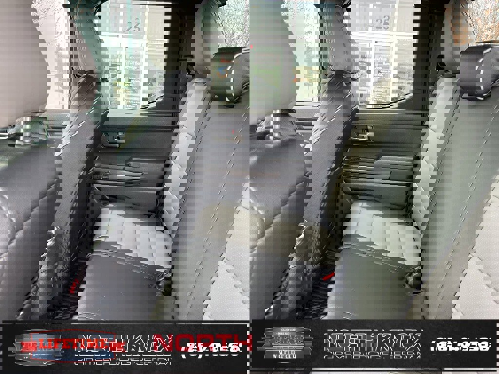 Used 2024 Toyota Tacoma TRD Off-Road image 13